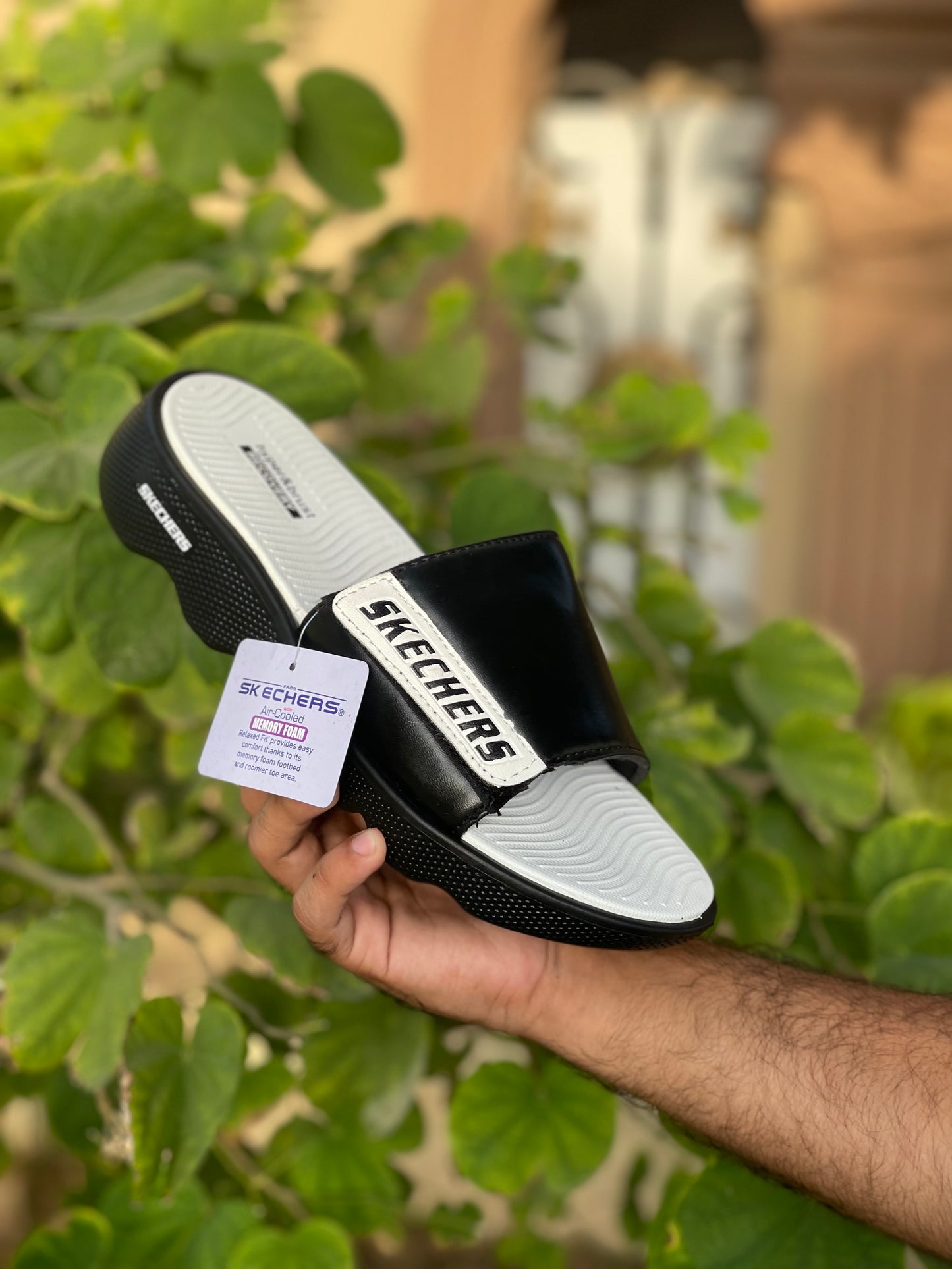 Skecher Wavy Slides - By Olee