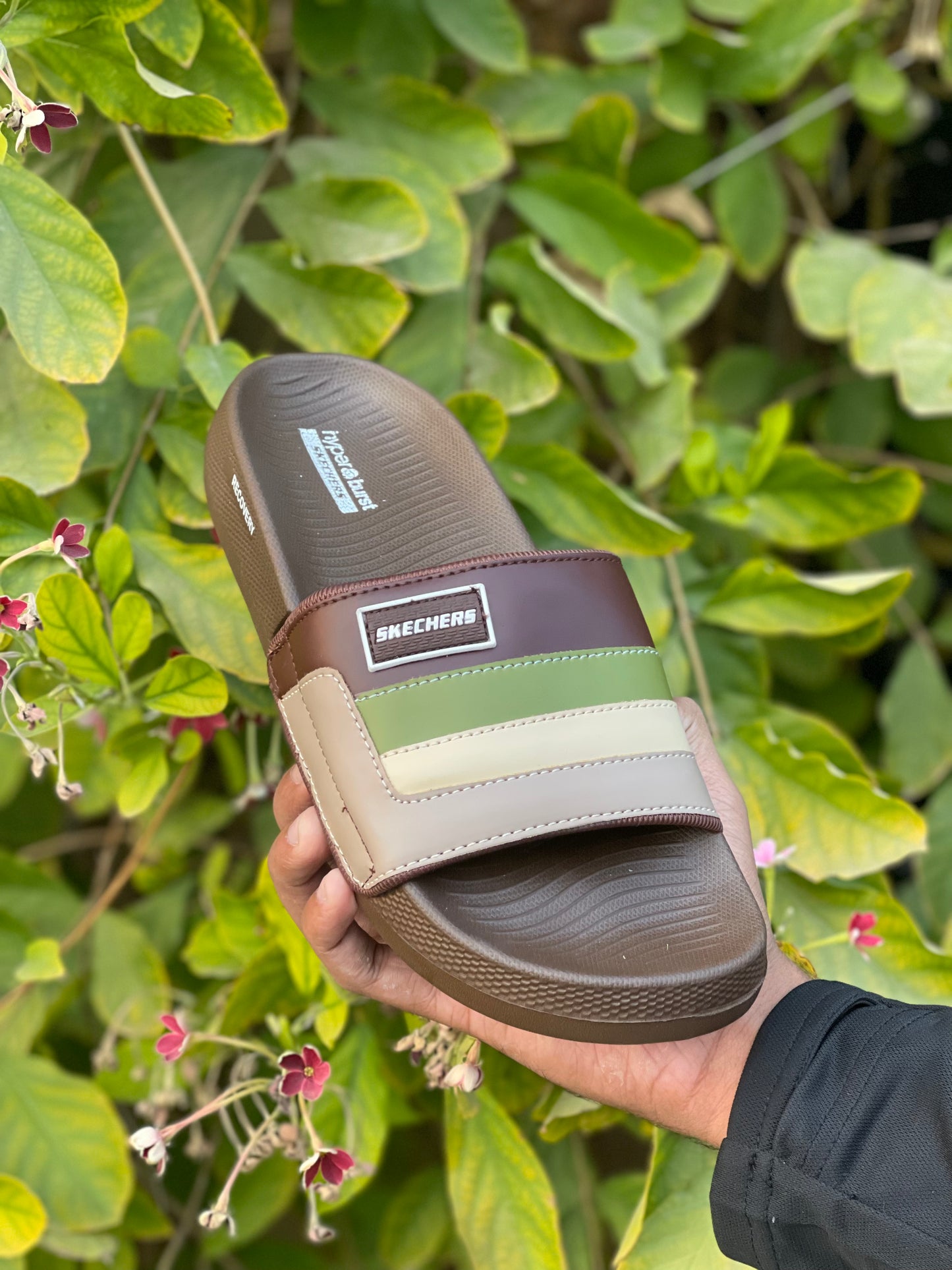 Skecher Super Slides - By Olee