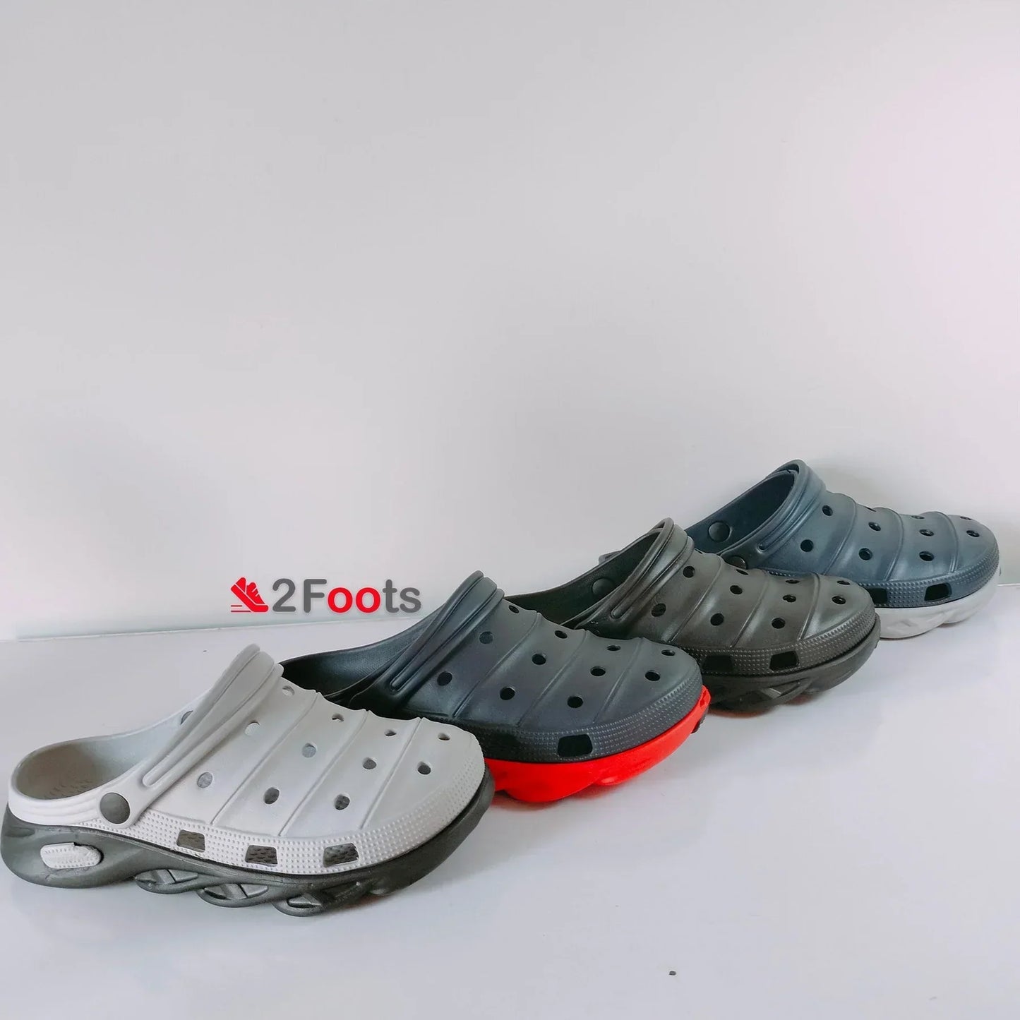 COMFYKICKS - Special Crocs