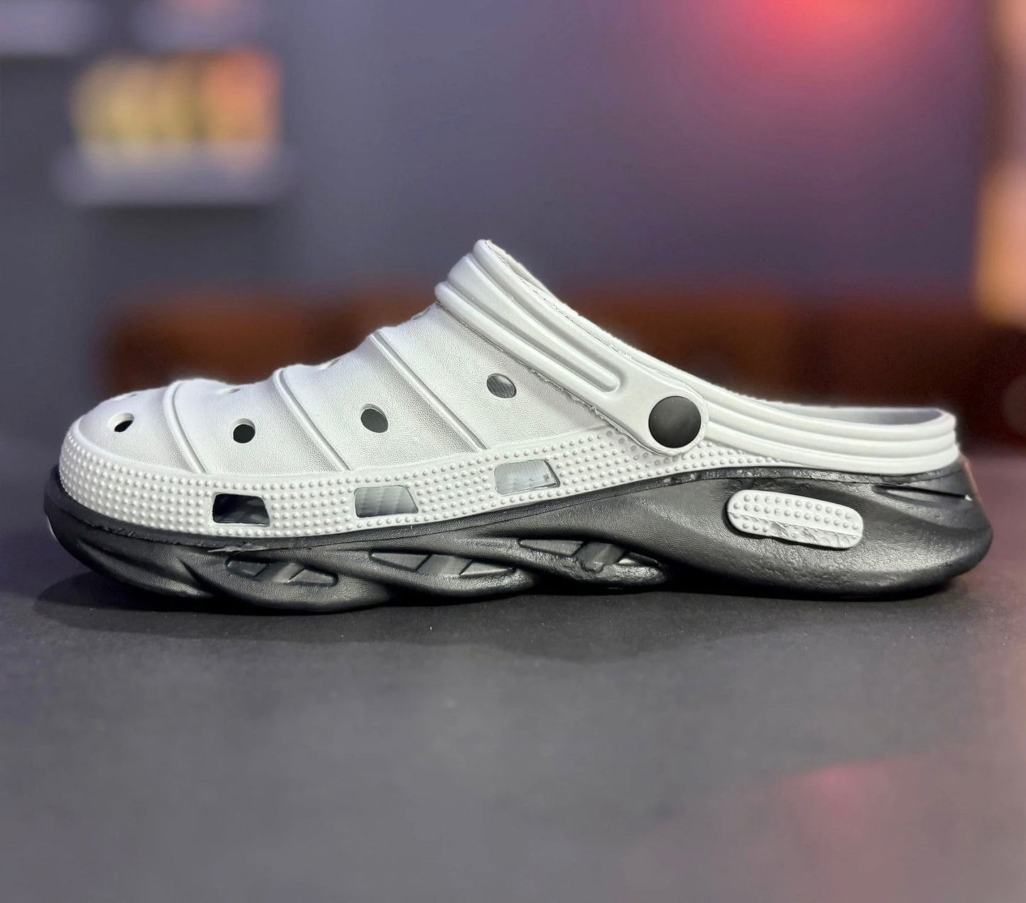 COMFYKICKS - Special Crocs