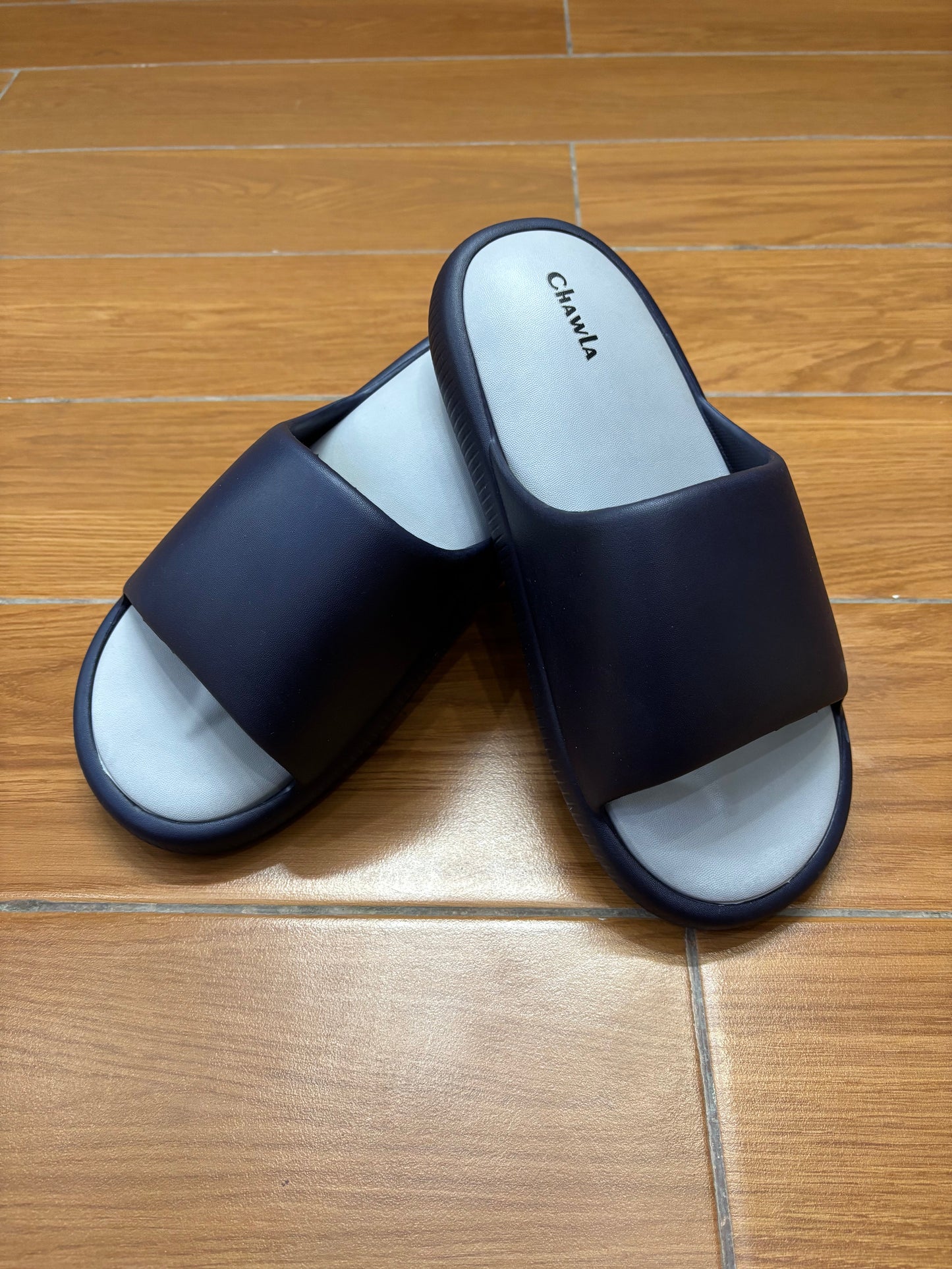 Comfy Classy Slides - comfykicks