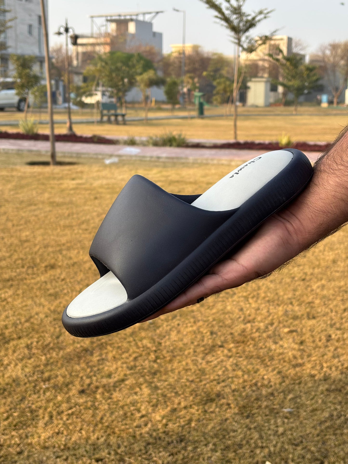 Comfy Classy Slides - comfykicks