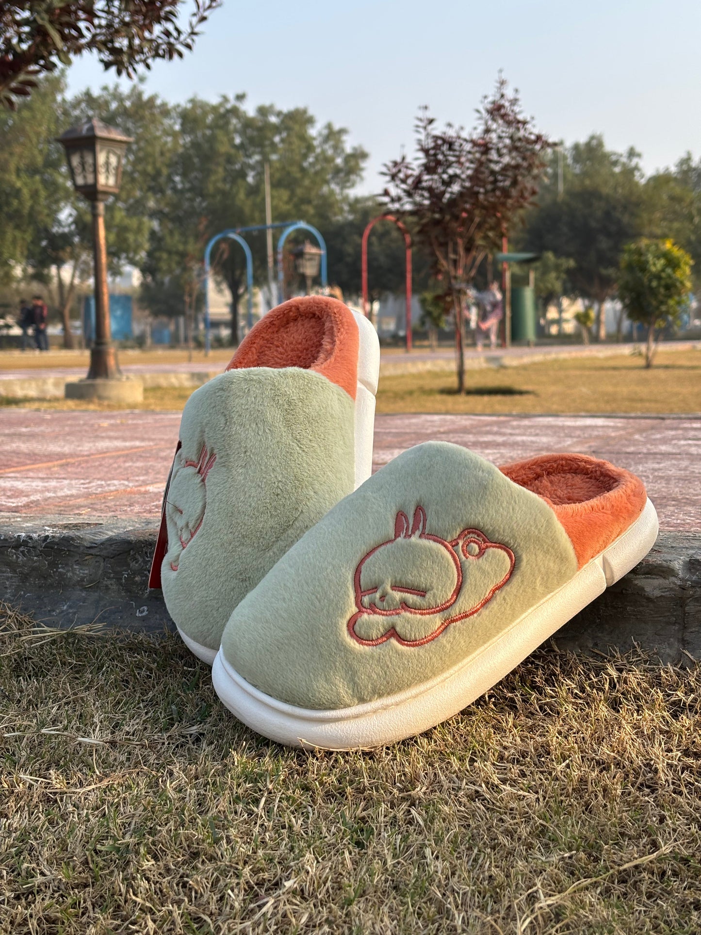 Comfy-Cozy Slippers - Comfykicks