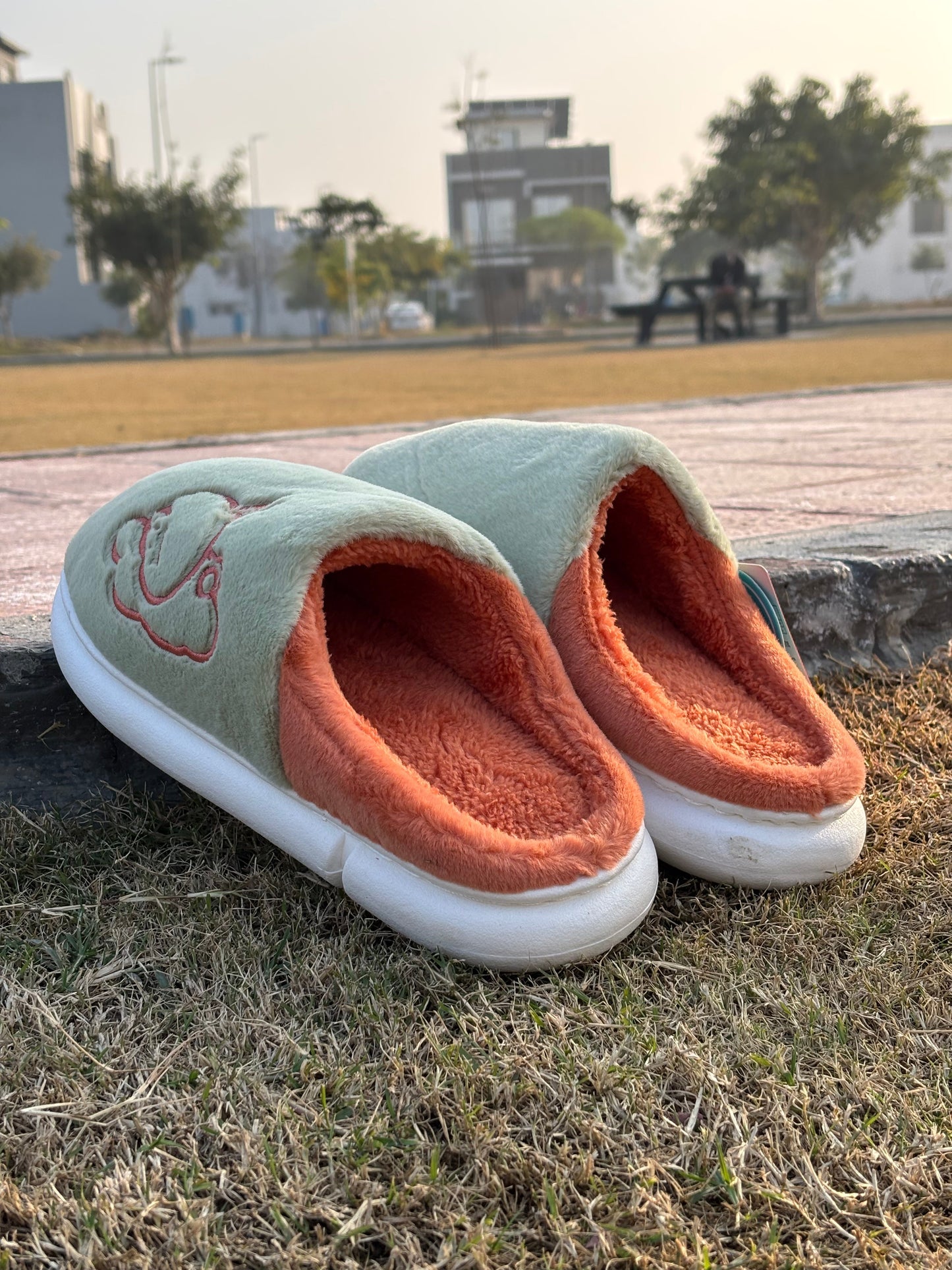 Comfy-Cozy Slippers - Comfykicks