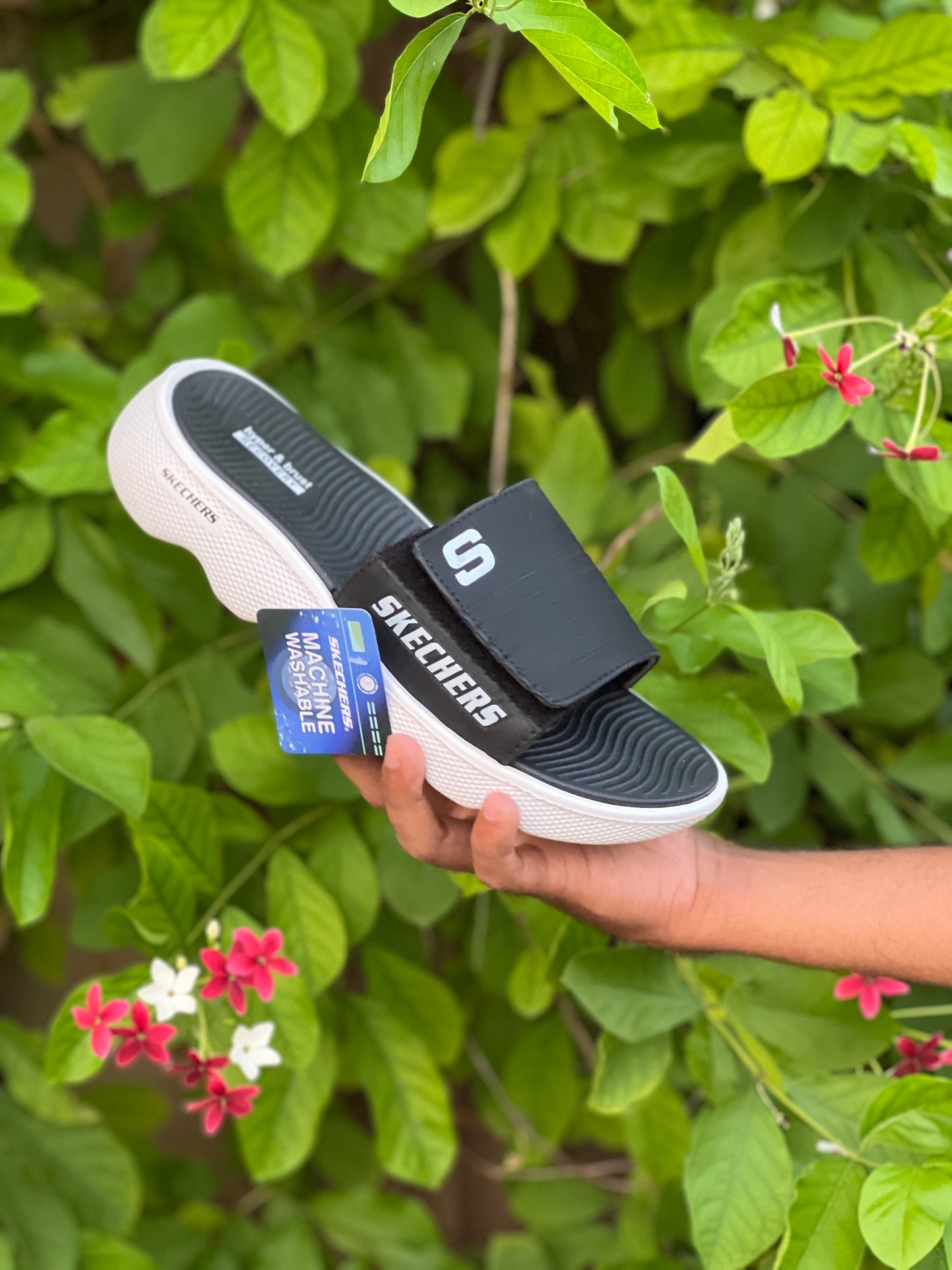 Skecher Crumble Slides - By Olee