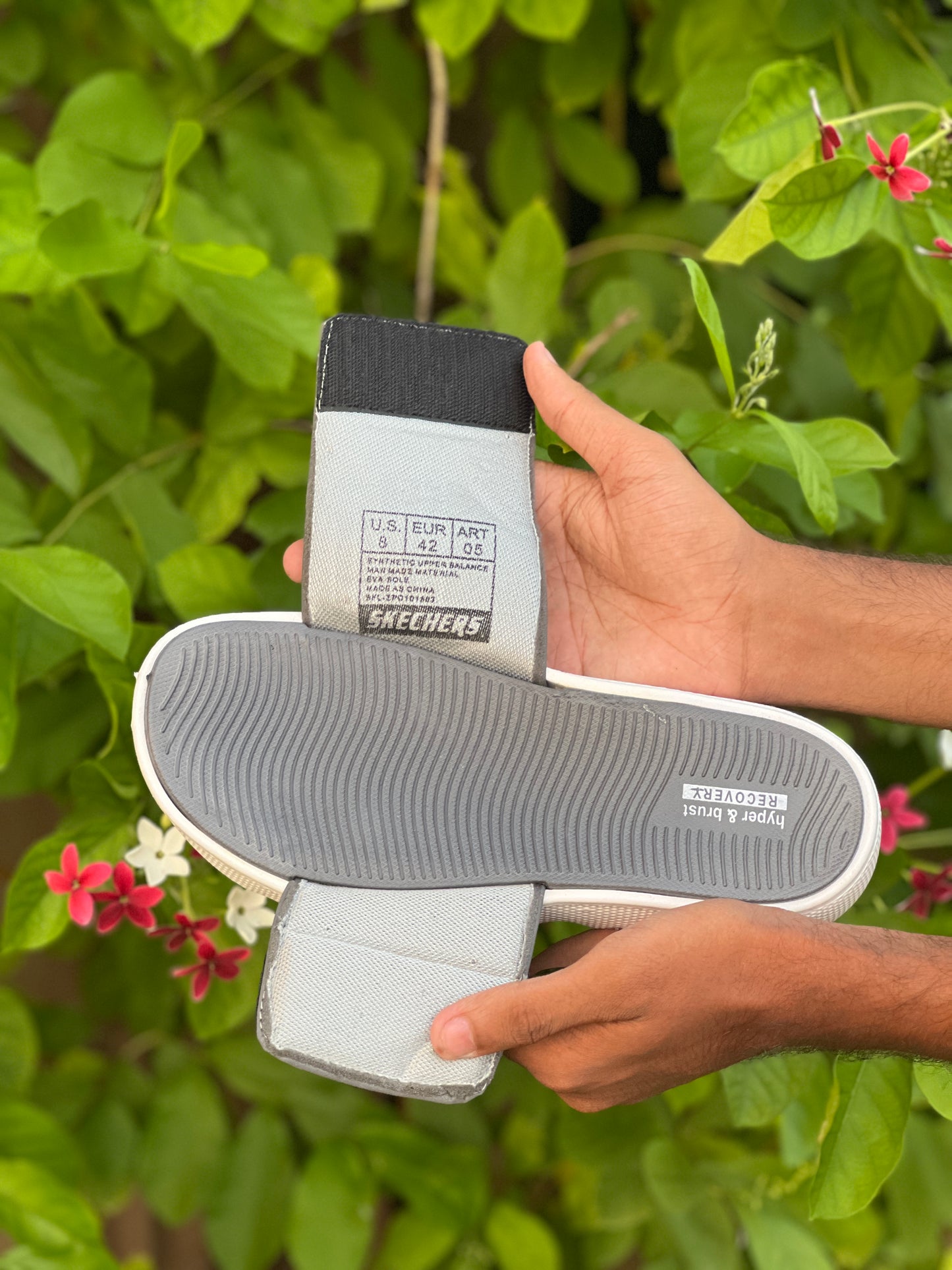 Skecher Crumble Slides - By Olee