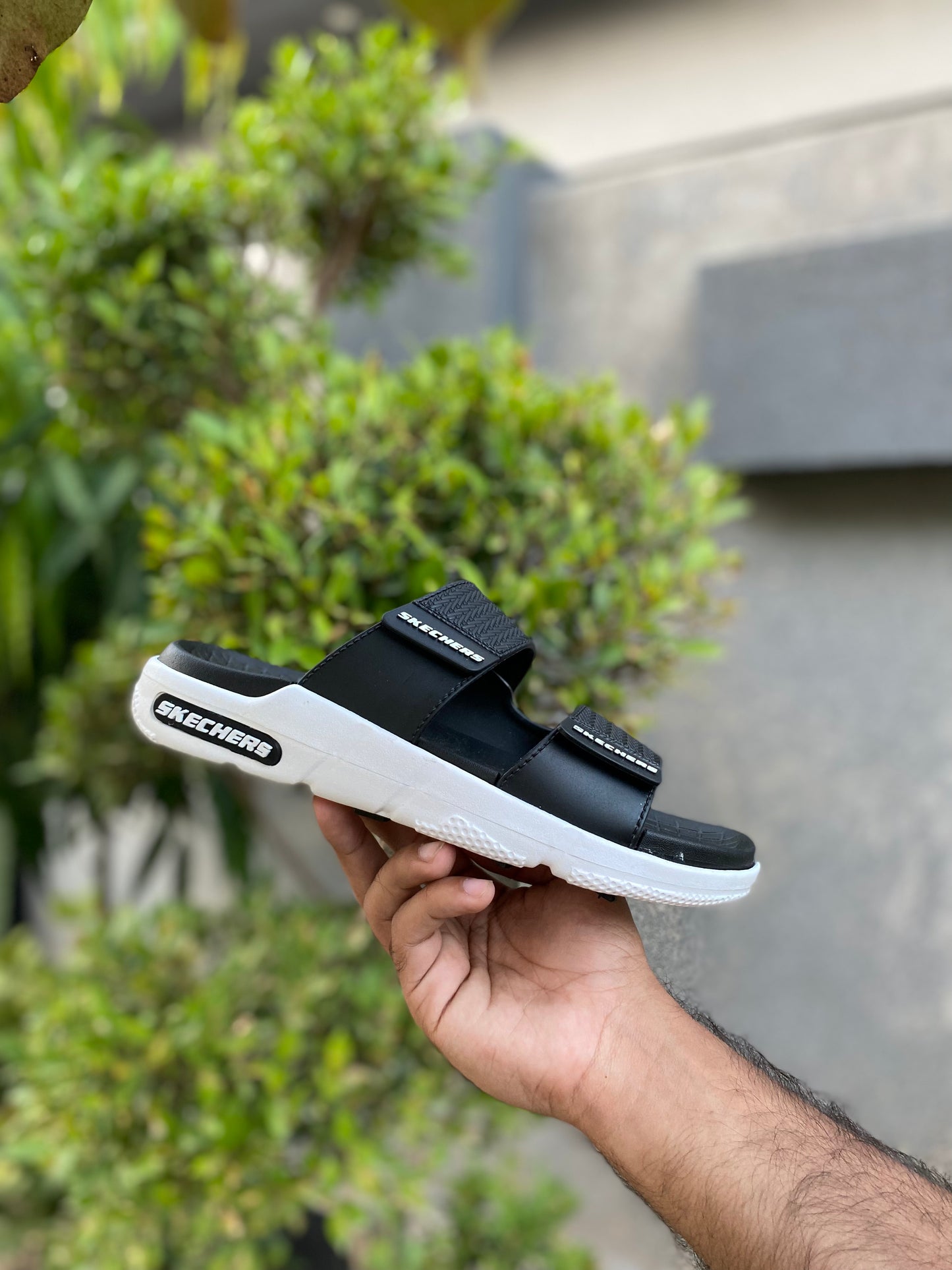 Skecher Aura Slides | By Olee