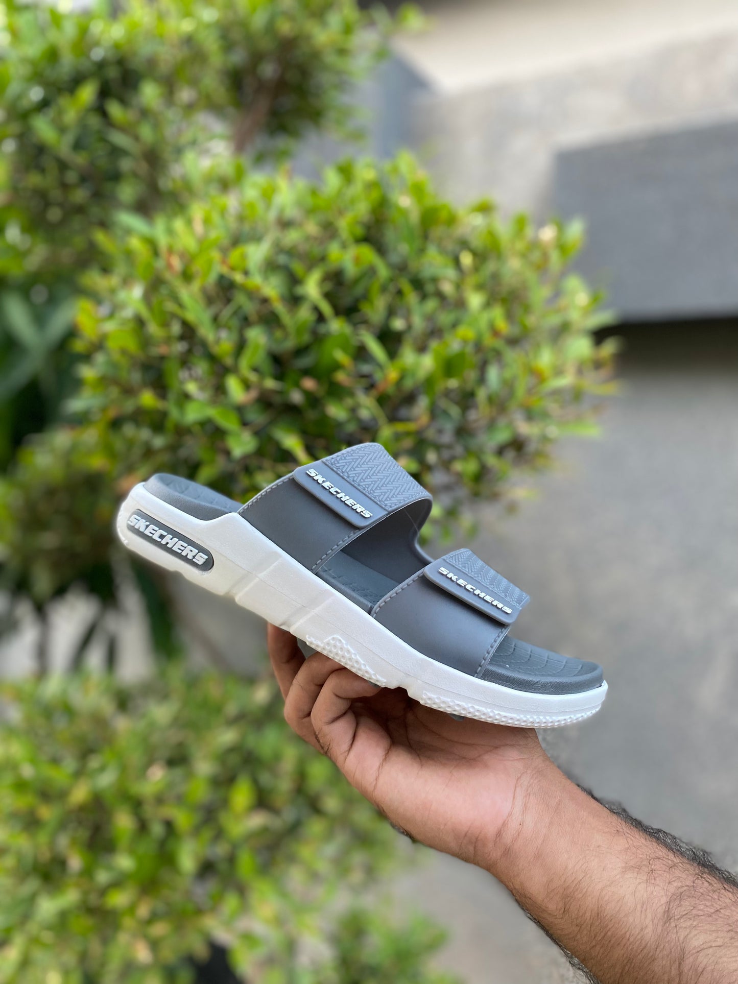 Skecher Aura Slides | By Olee