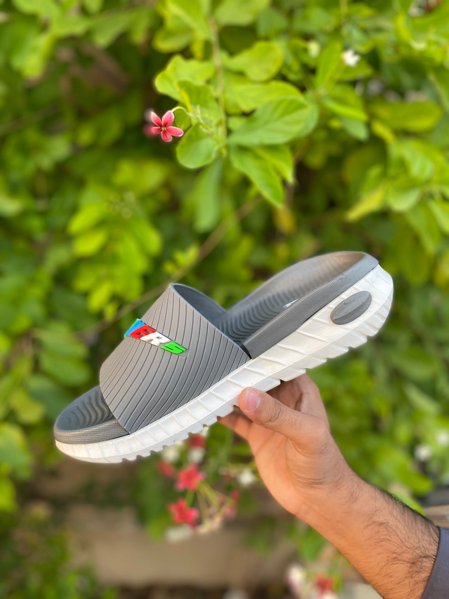 Skecher Aura Slides - By Zurban