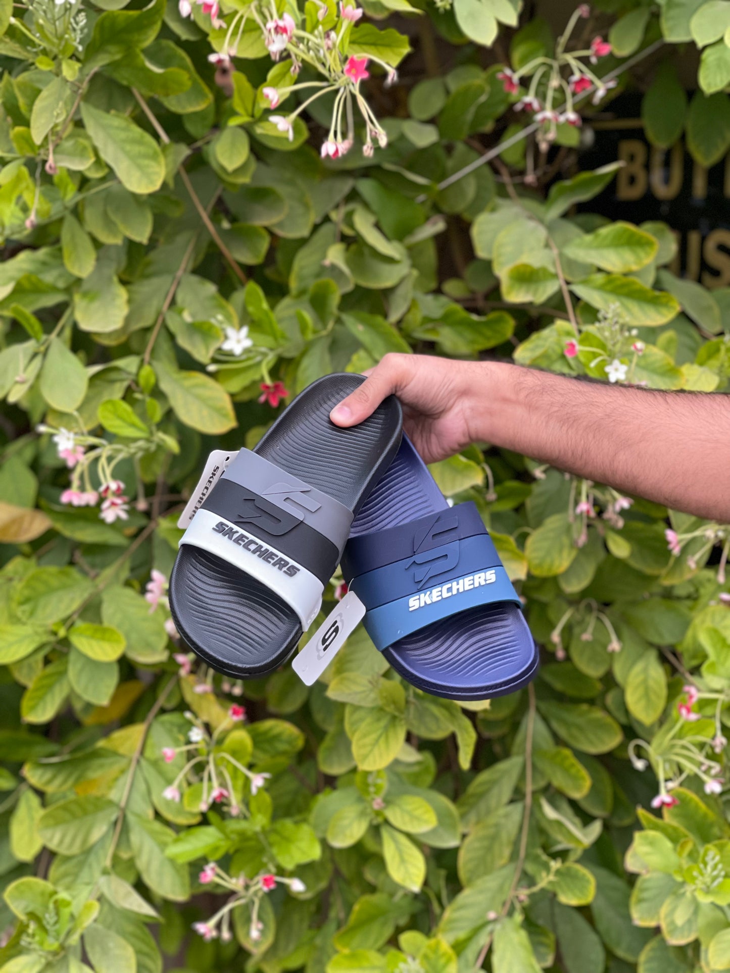 Skecher Zee Slides - By Olee