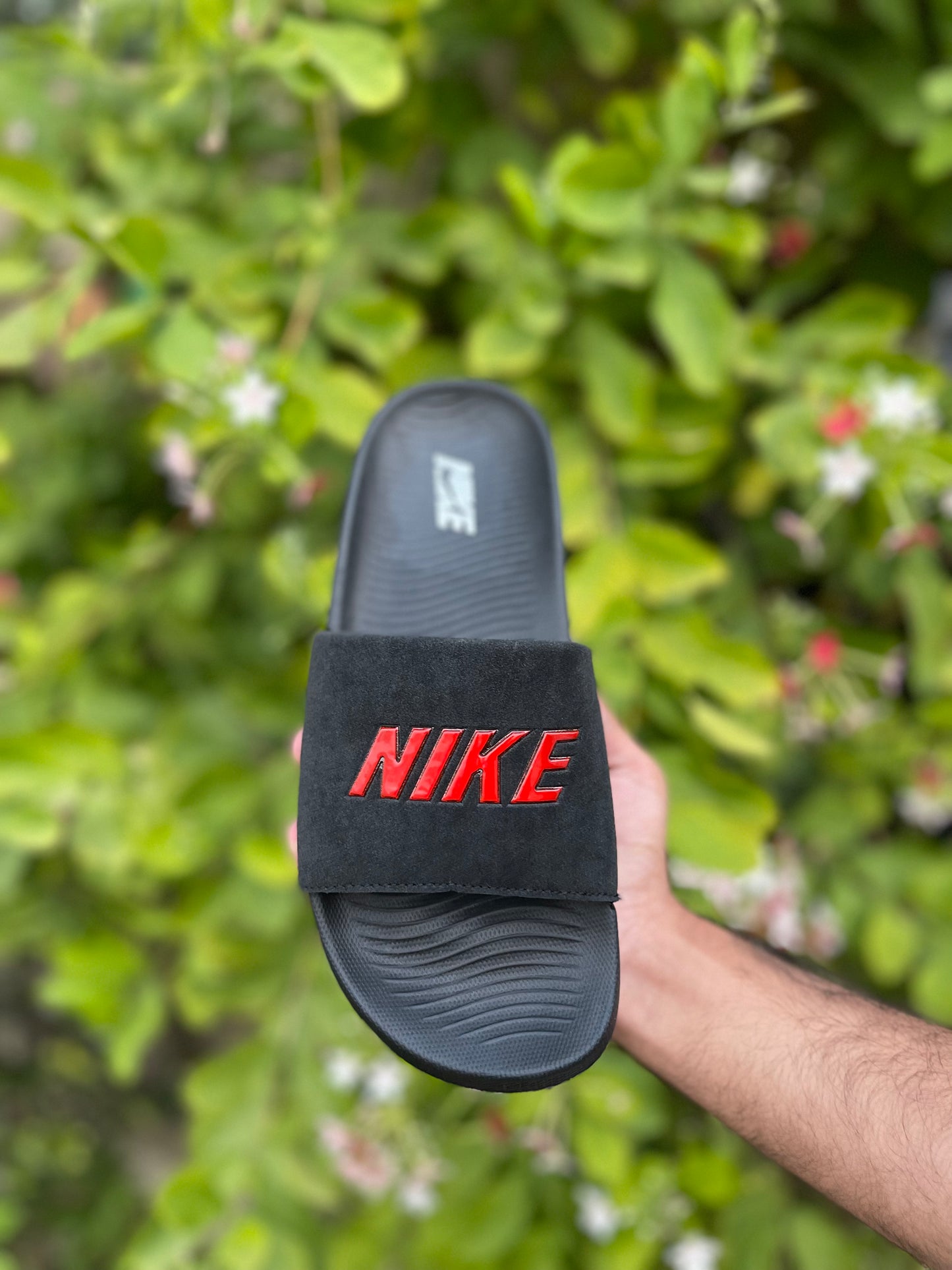 NIKE SLIDES | By Olee