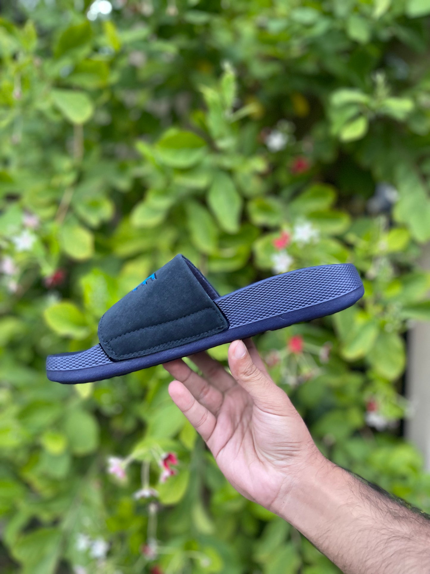 NIKE SLIDES | By Olee