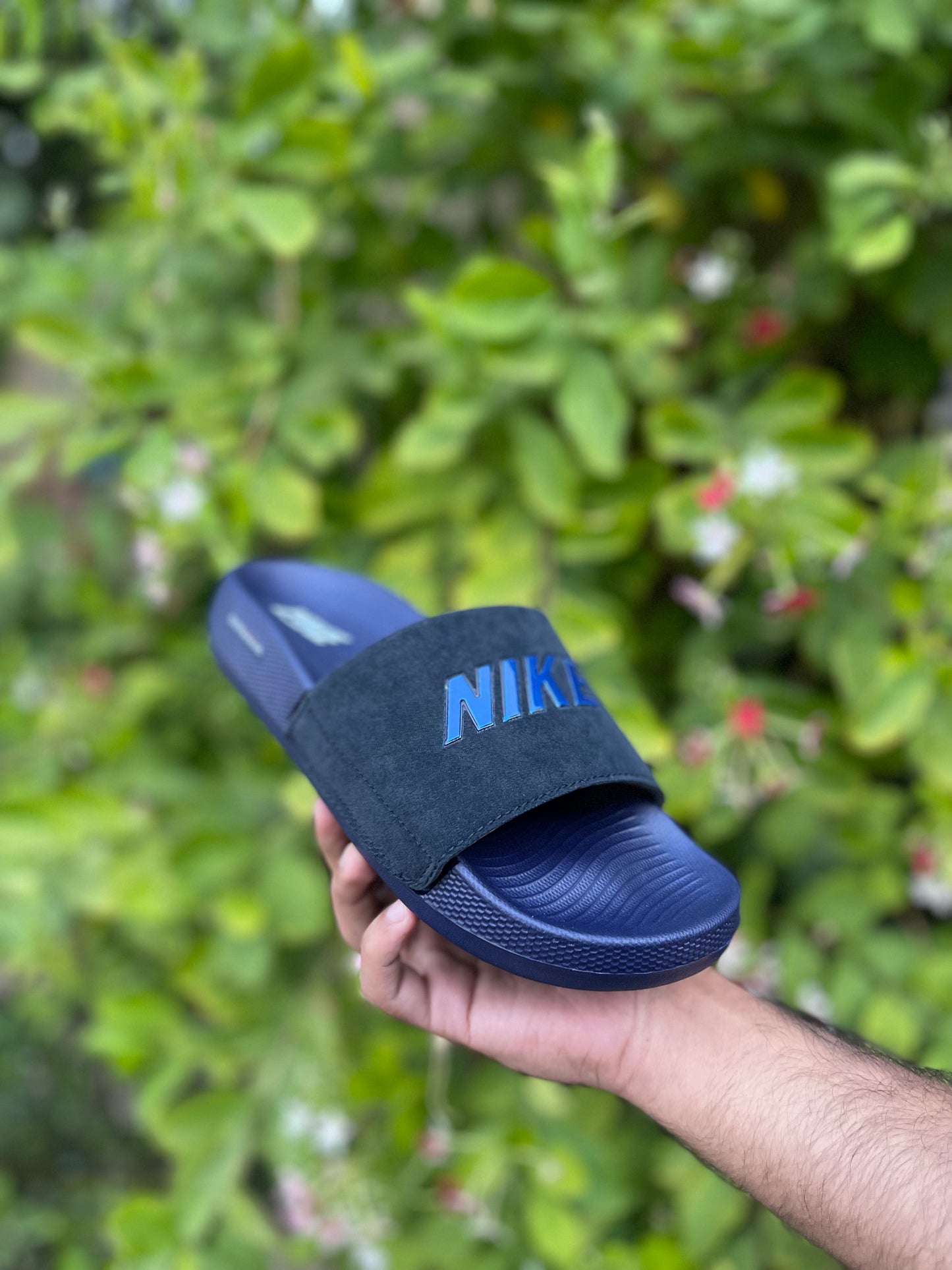 NIKE SLIDES | By Olee