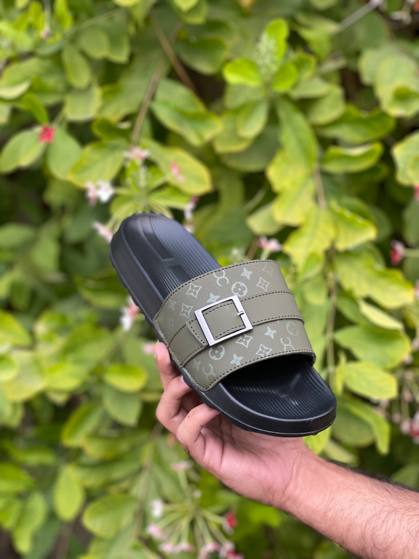 LV Premium Slides - By Olee
