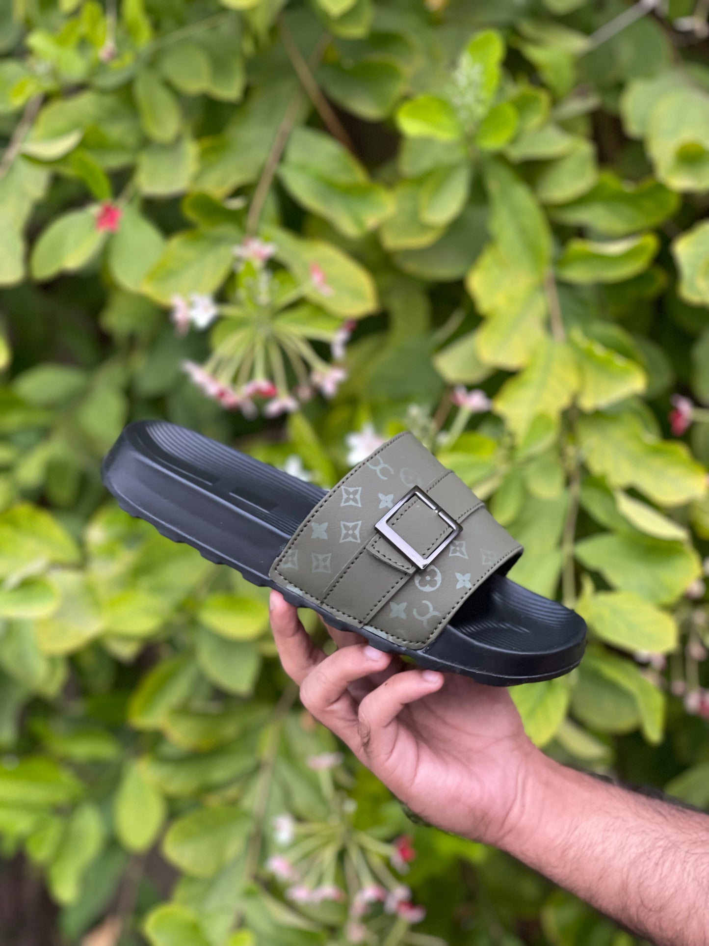 LV Premium Slides - By Olee