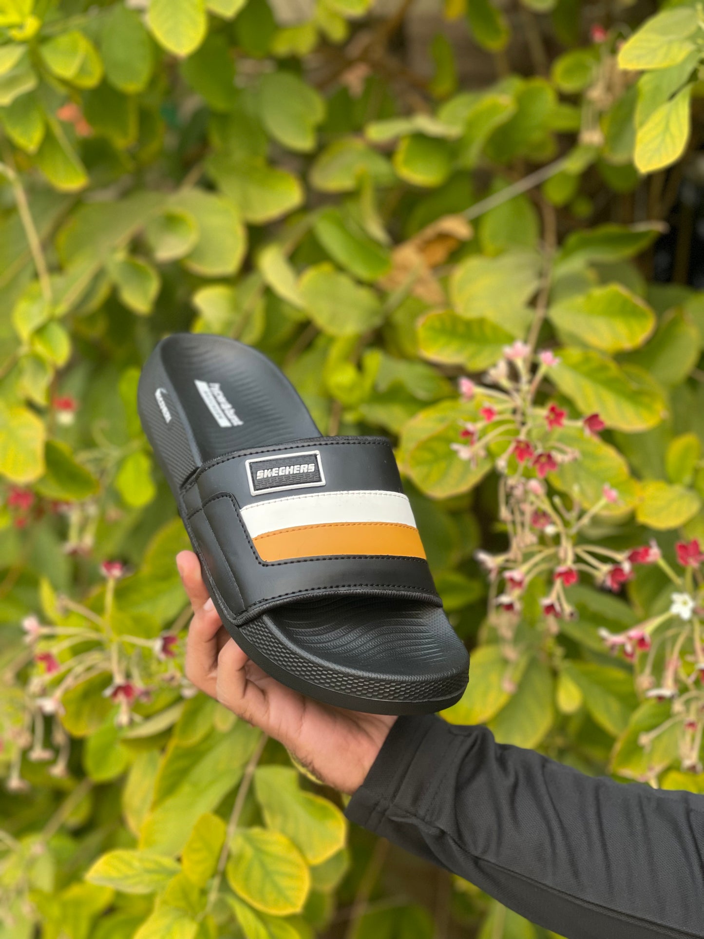 Skecher Super Slides - By Olee