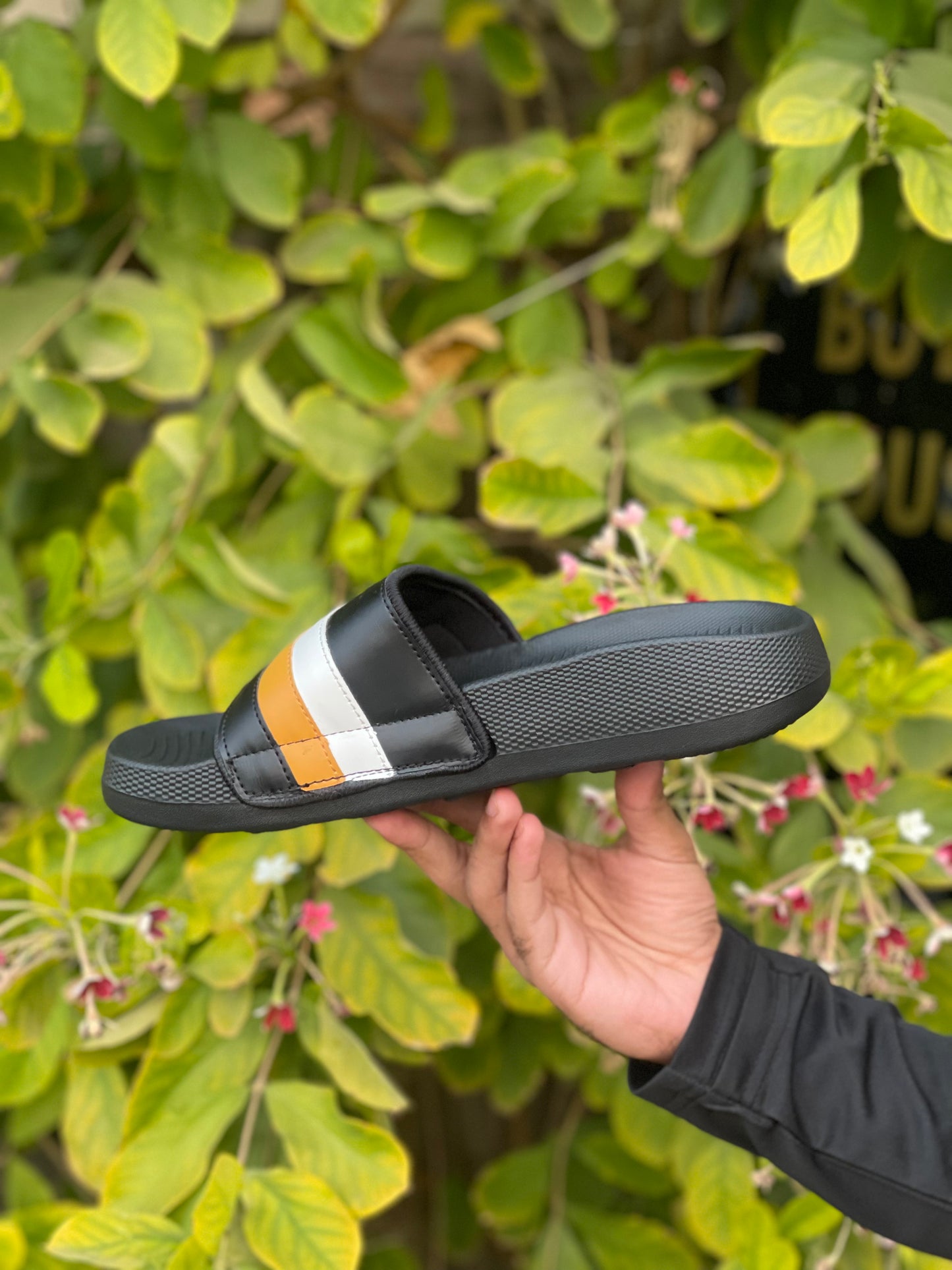 Skecher Super Slides - By Olee