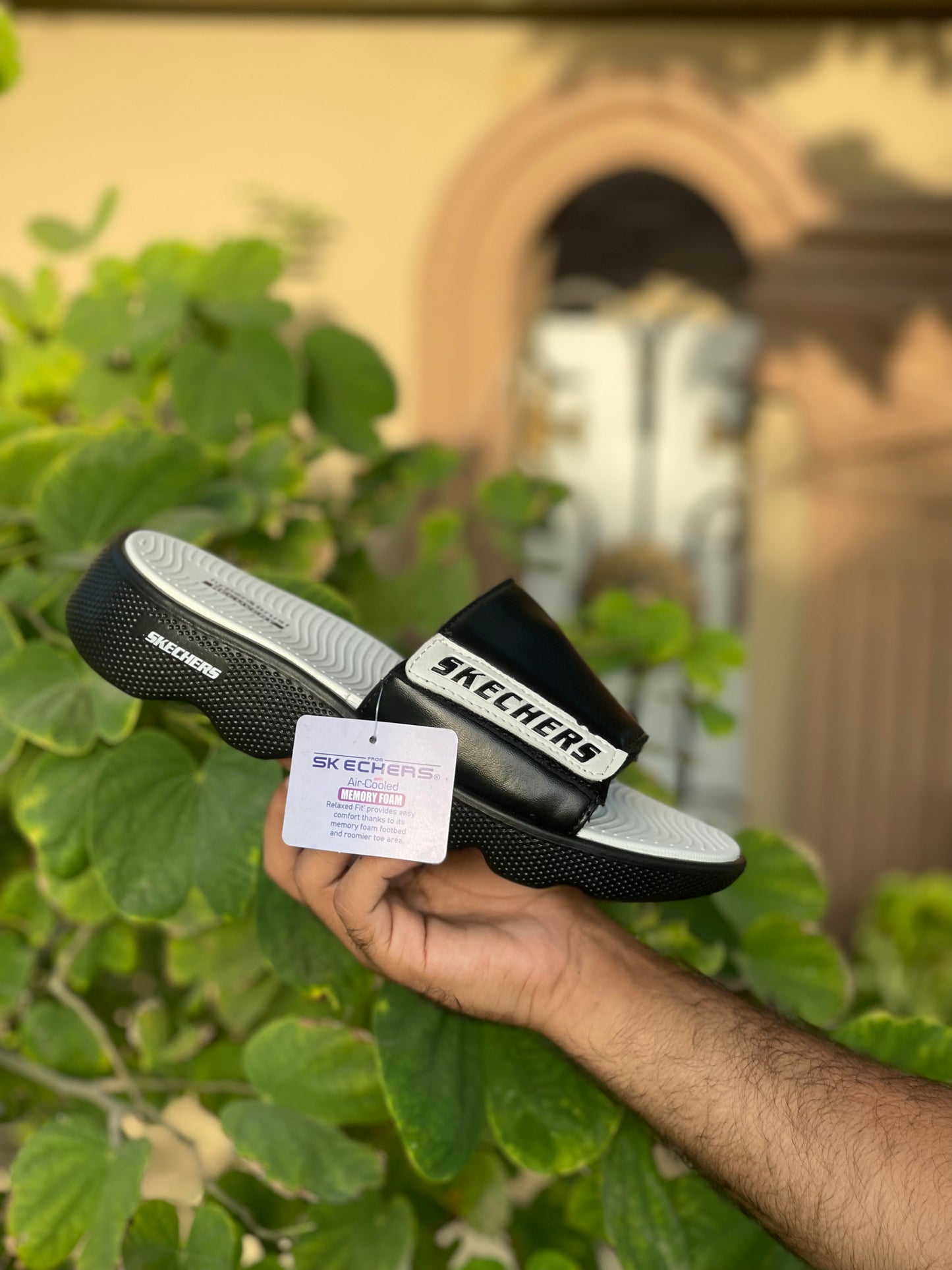 Skecher Wavy Slides - By Olee