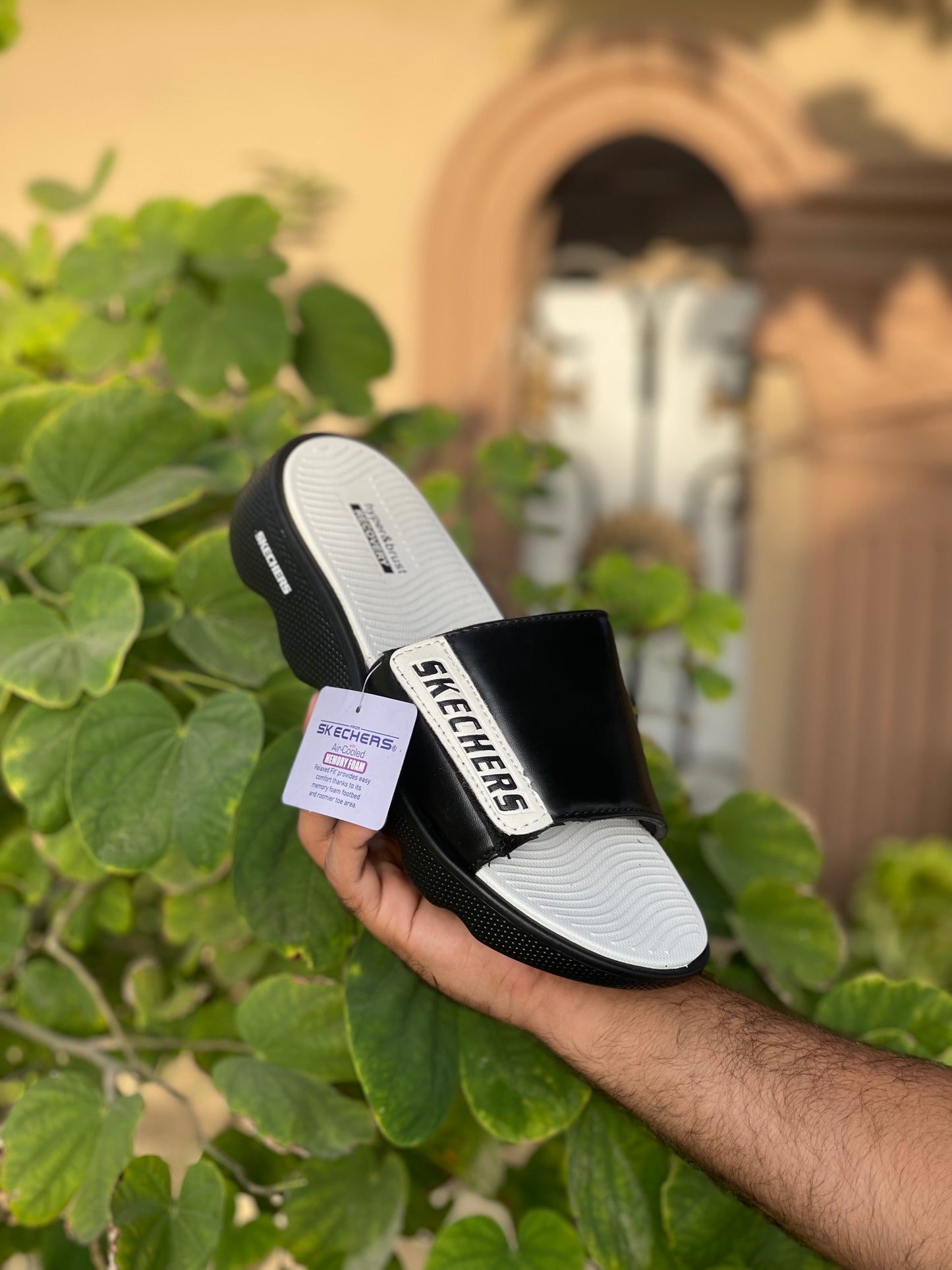 Skecher Wavy Slides - By Olee